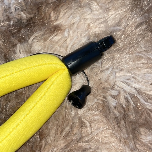 Temdan water floatation device for beach water park river cell phone iPhone - Picture 6 of 9